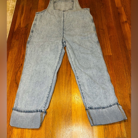 WeWoreWhat Women’s Denim Overalls Size Small Light Wash Vintage Style - Picture 5 of 8